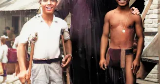 Jean Cassaigne et deux jeunes atteints de la lèpre