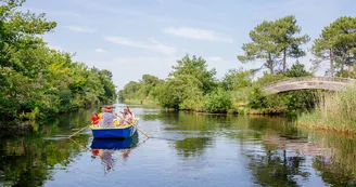 barque-bisca-grands-lacs-agence-les-conteurs-4 barque-bisca-grands-lacs-agence-les-conteurs-4
