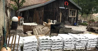 Cabane musée ostréicole Conservatoire Sanguinet-cadrée Cabane musée ostréicole Conservatoire Sanguinet-cadrée