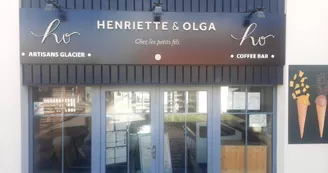 Henriette et Olga devanture3 Henriette et Olga devanture3